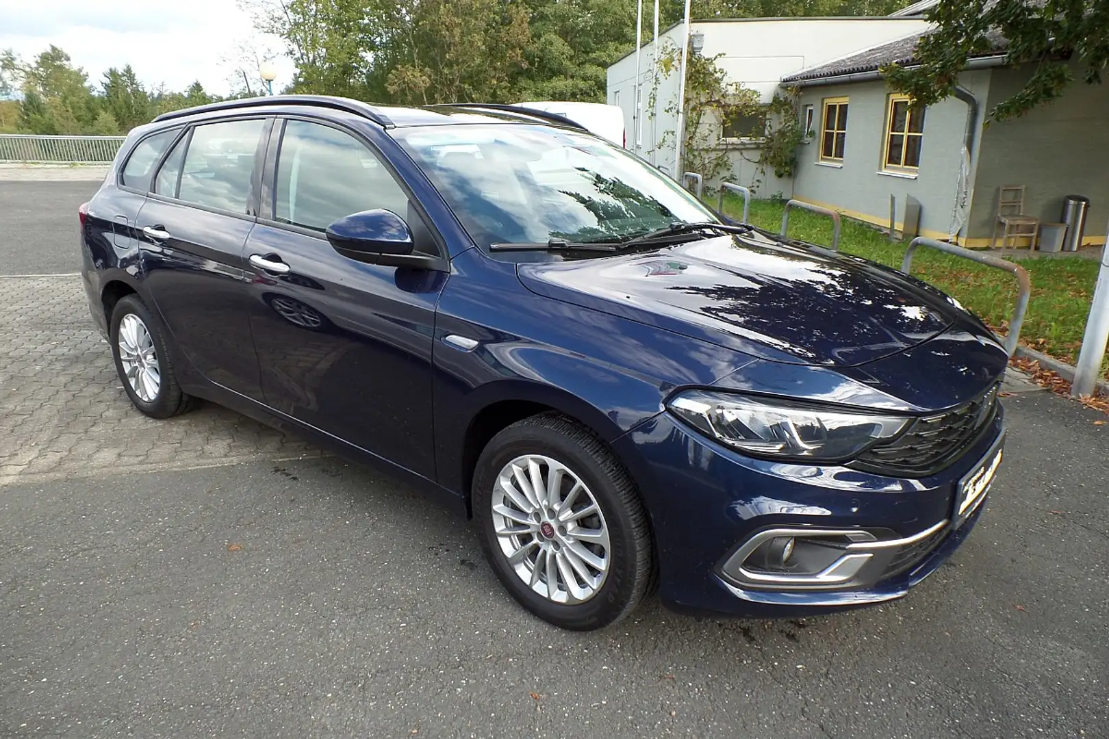 Fiat Tipo FireFly Turbo 100 Life Blau - 1