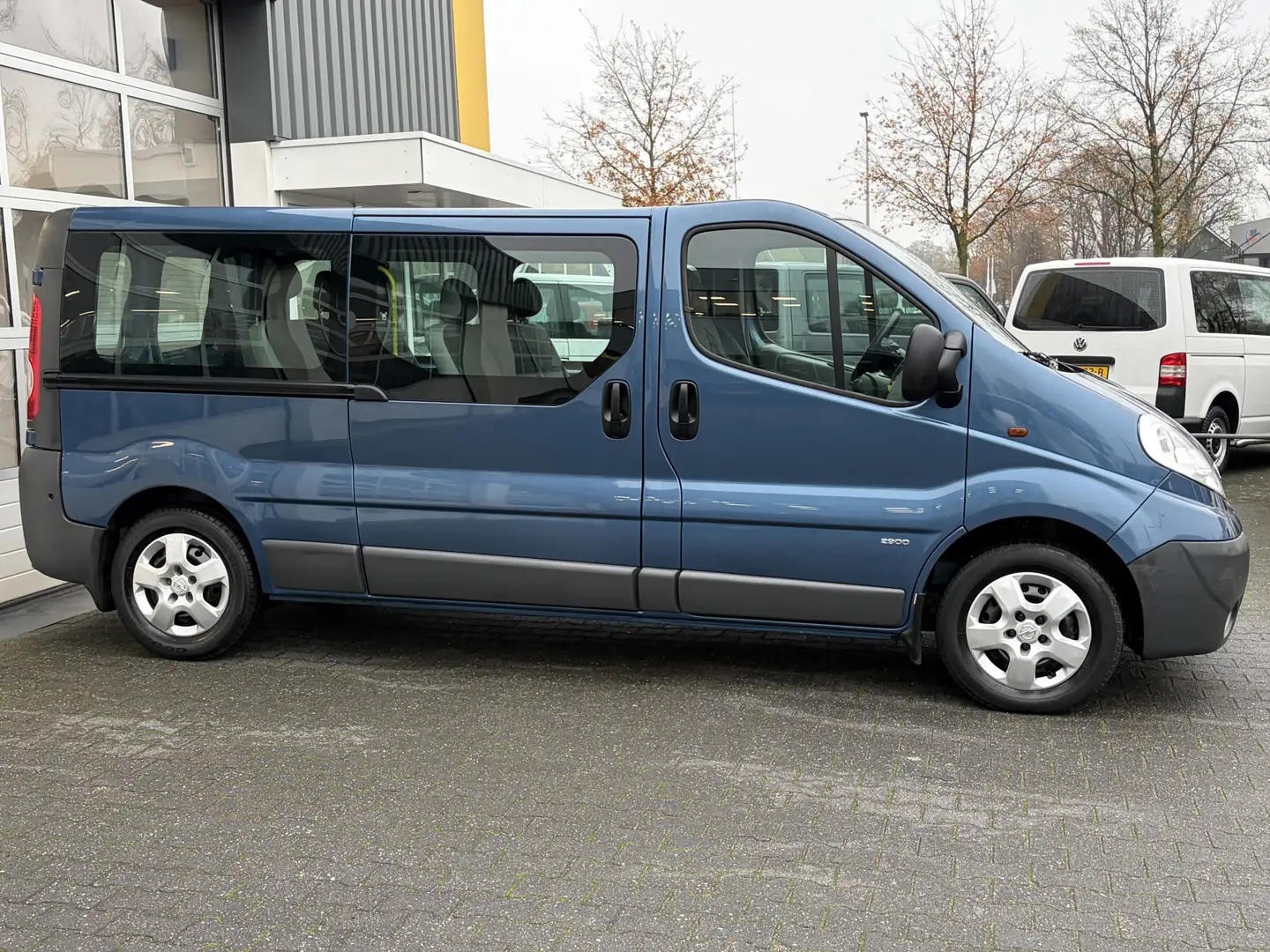 Opel Vivaro Combi 9-persoons 2.0 CDTI L2H1 EcoFLEX Airco Cruis Bleu - 2