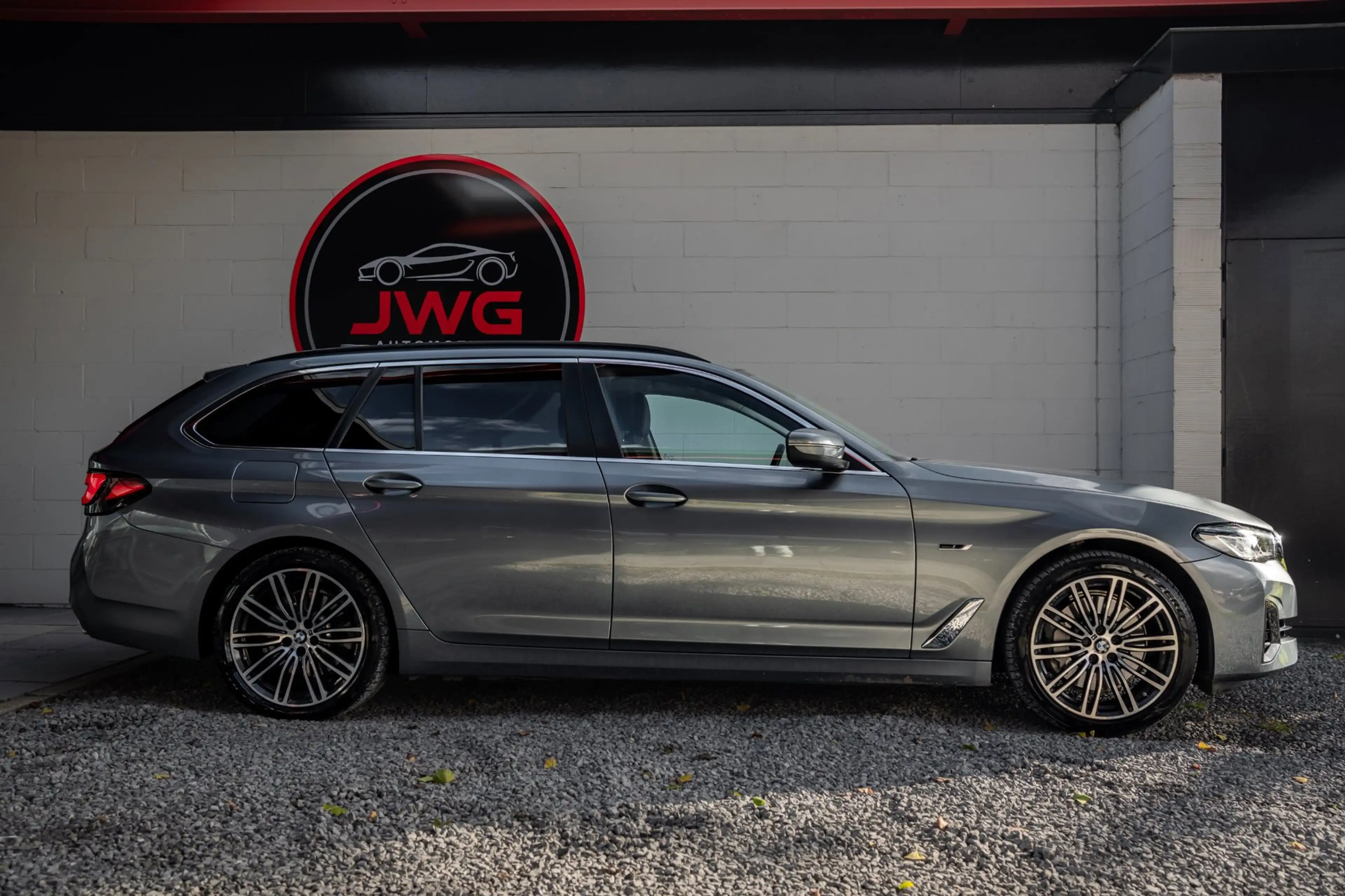 BMW 520 5-serie Touring 520e Navi/Leder/Trekhaak/Cruise — photo 12