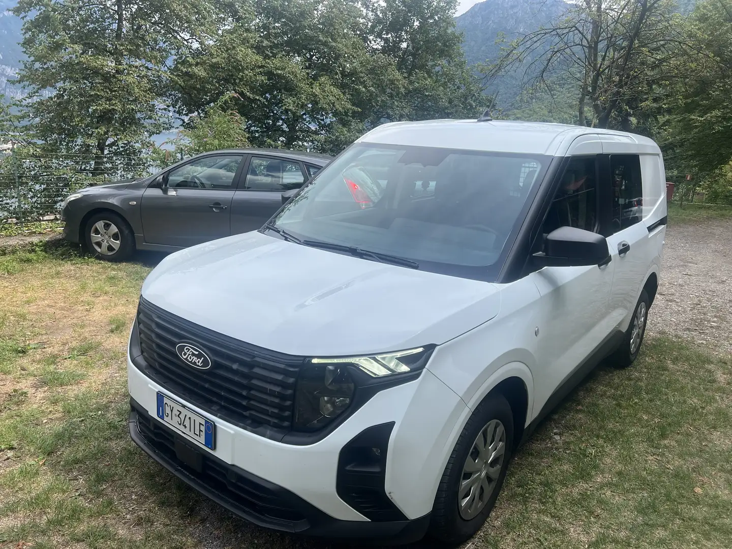 Ford Tourneo Courier titanium - 2