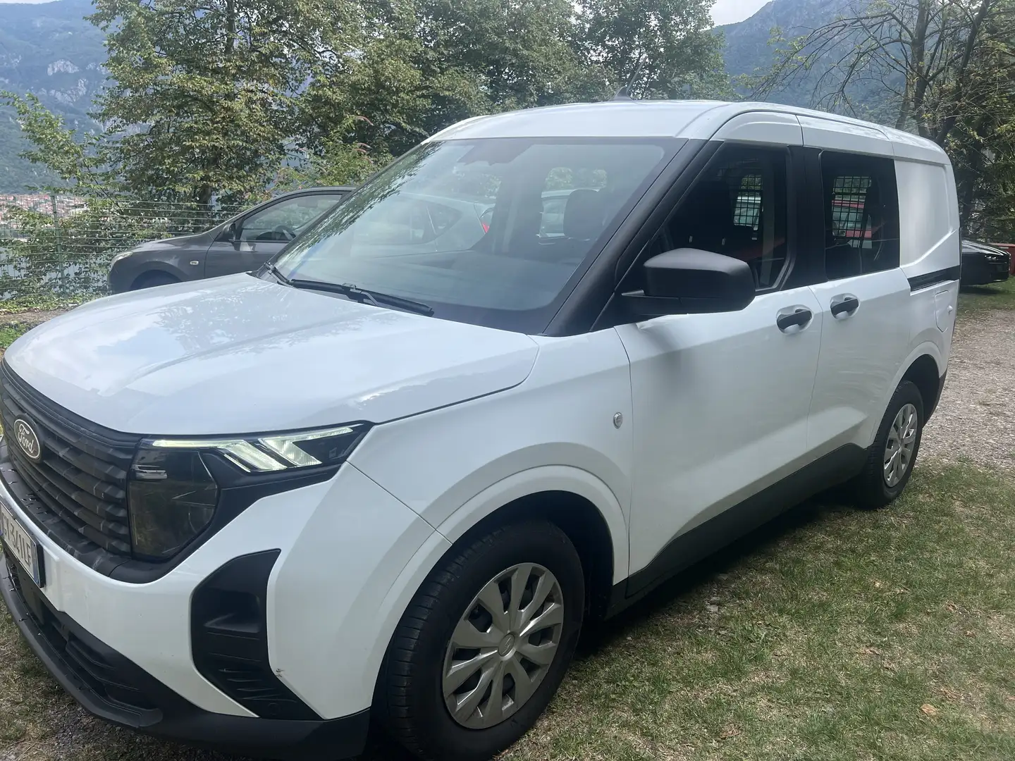 Ford Tourneo Courier titanium - 1