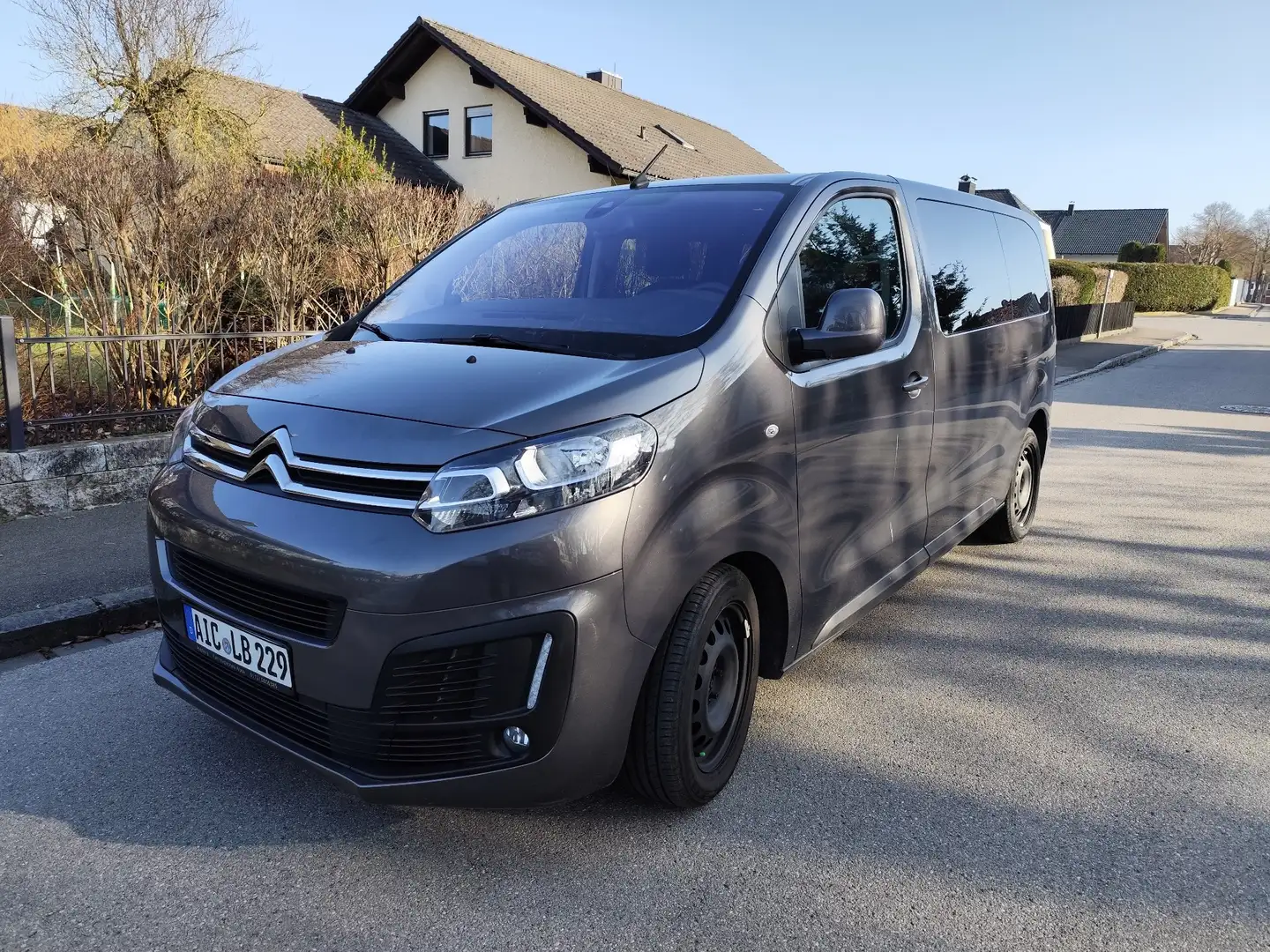 Citroen Spacetourer M 1.6 BlueHDi 115 S&S Feel 8-Sitzer - 1