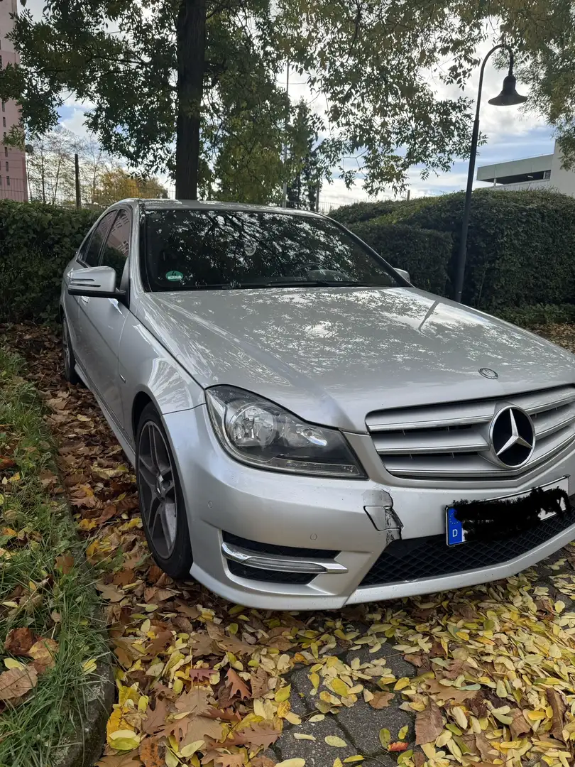 Mercedes-Benz C 180 C-Klasse C 180 CDI (W204) mit AMG Line Plateado - 2