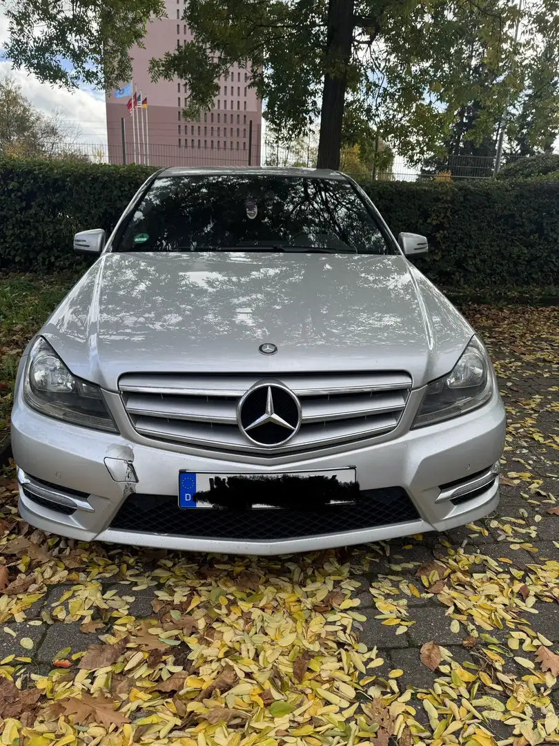 Mercedes-Benz C 180 C-Klasse C 180 CDI (W204) mit AMG Line Plateado - 1