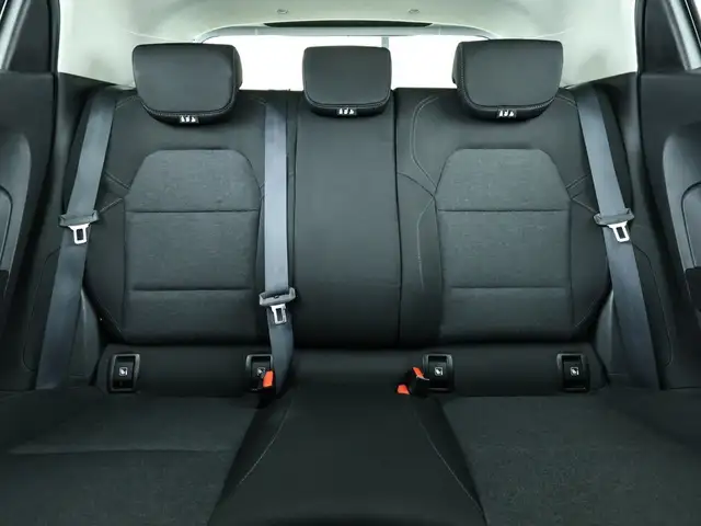 Renault Clio view 15
