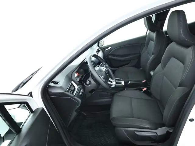 Renault Clio view 8