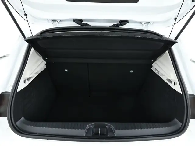 Renault Clio view 6