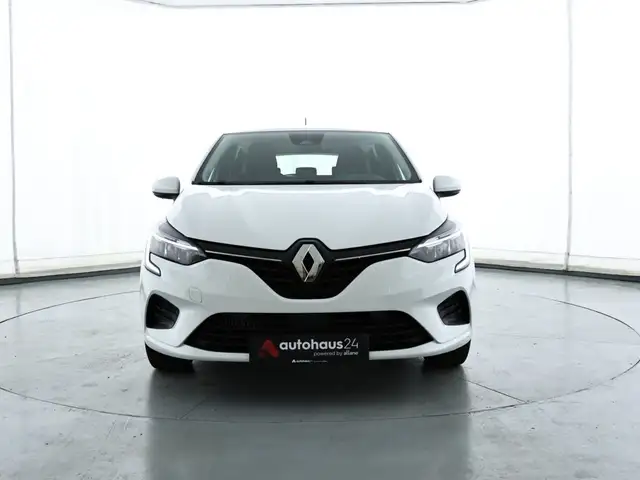 Renault Clio view 2