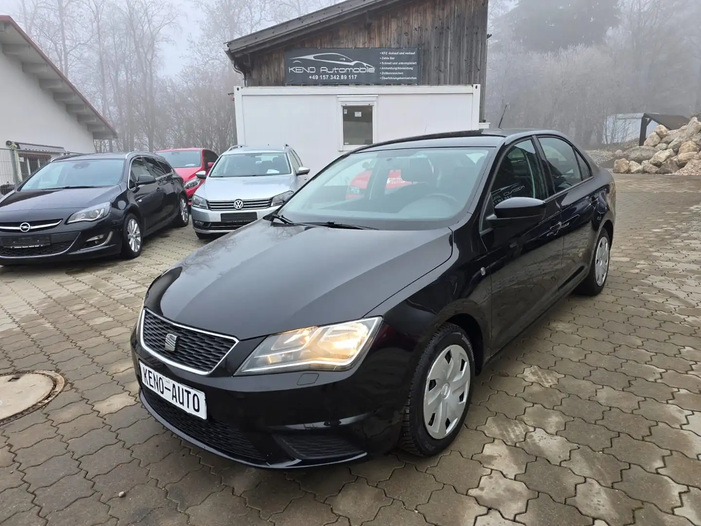 SEAT Toledo Reference Schwarz - 1