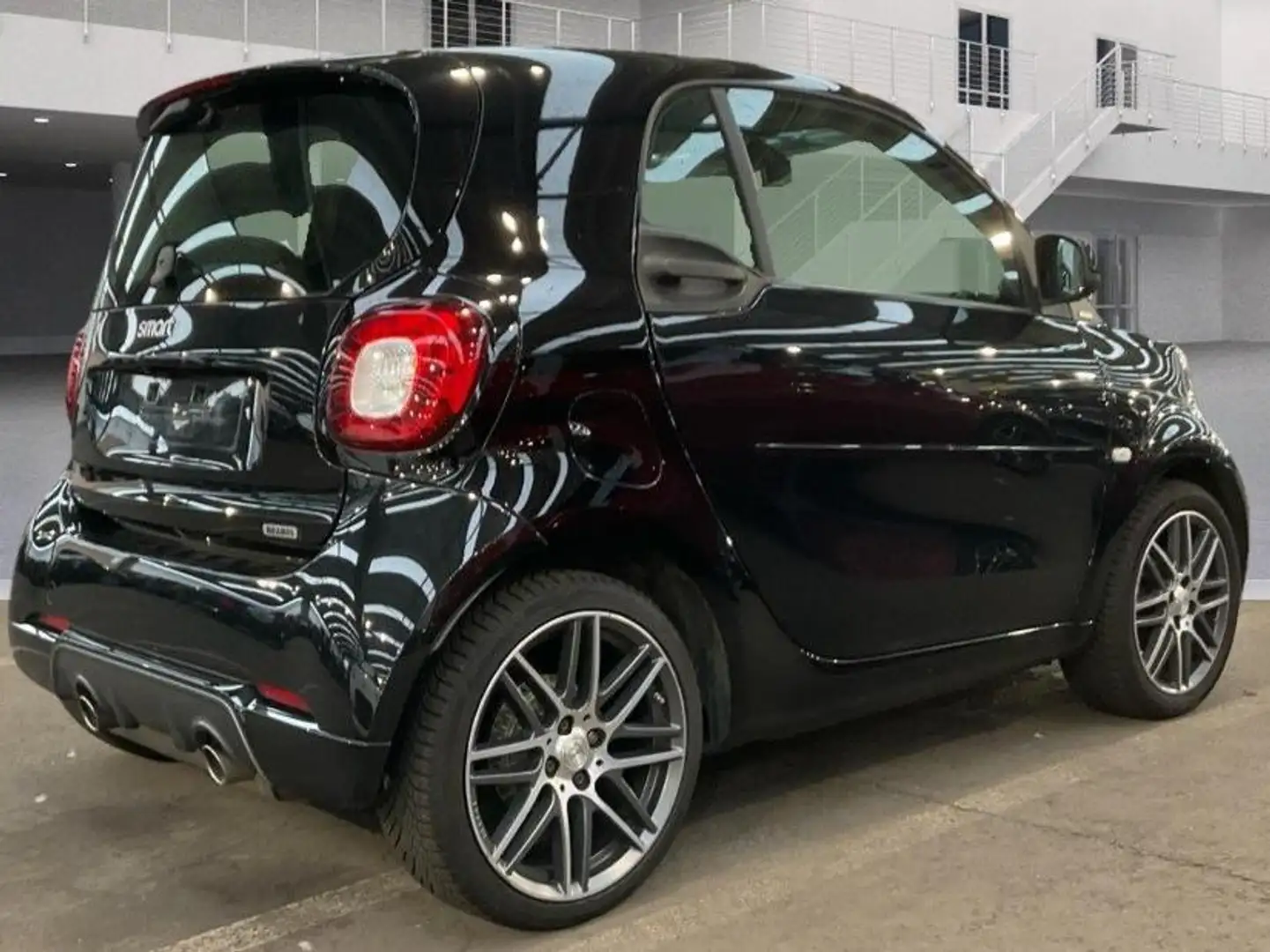 smart brabus brabus fortwo Schwarz - 2