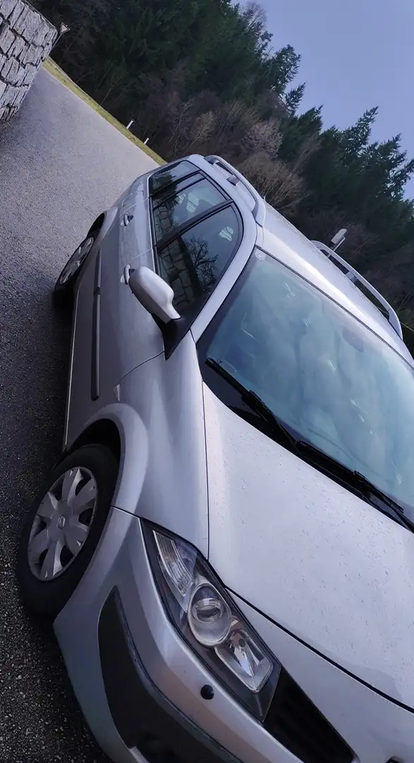 Renault Megane Mégane Grandtour Privilège 1,9 dCi Privilège Silber - 2