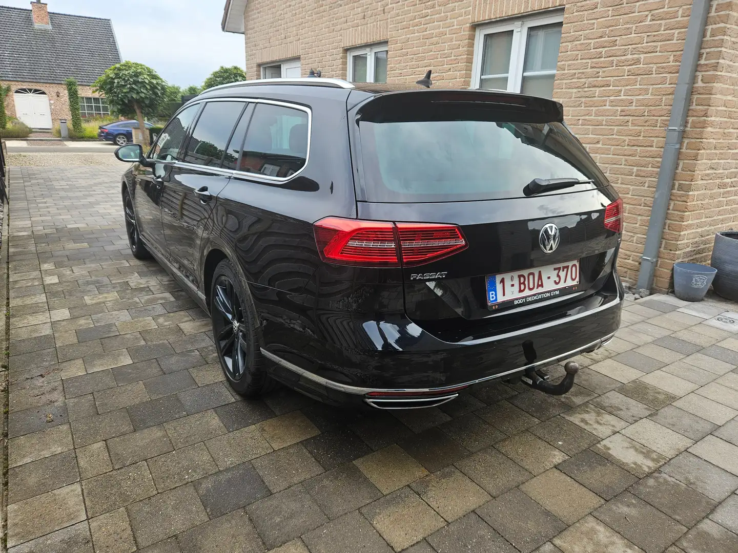 Volkswagen Passat Variant Passat Variant 1.8 TSI R-line Zwart - 1