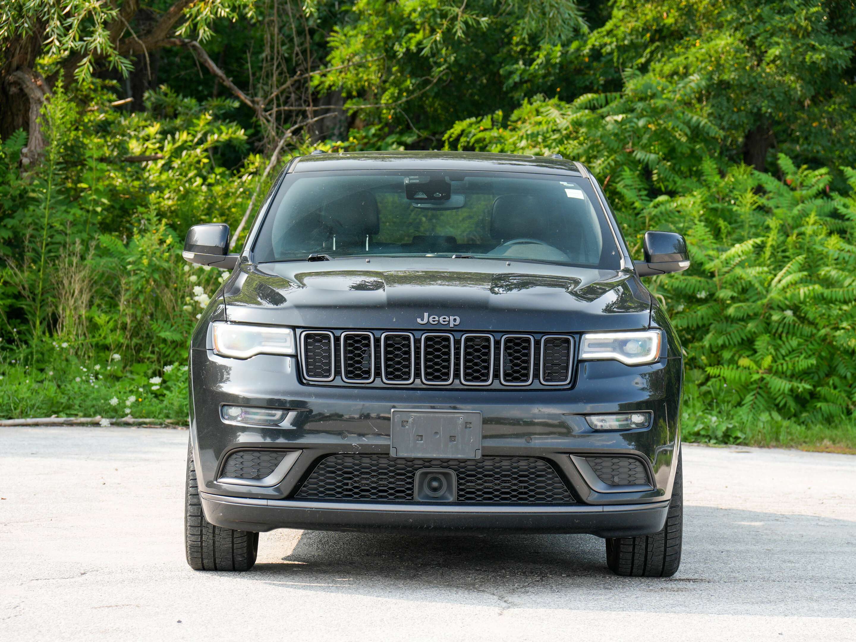2021 Jeep Grand Cherokee High Altitude- Pano Roof - Cooled / Heated Seats — снимка 1