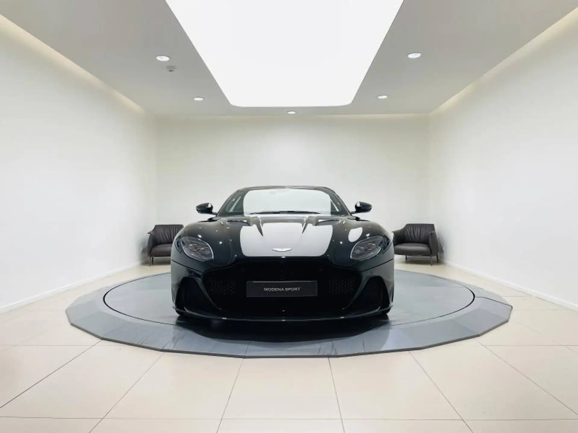 애스턴마틴 DBS Coupe 2020 검정 사진 7