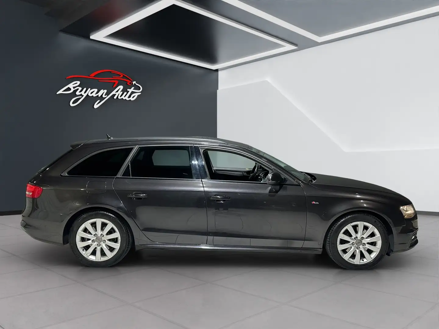 Audi A4 AVANT 2.0 TDI 177CV S-LINE - 1