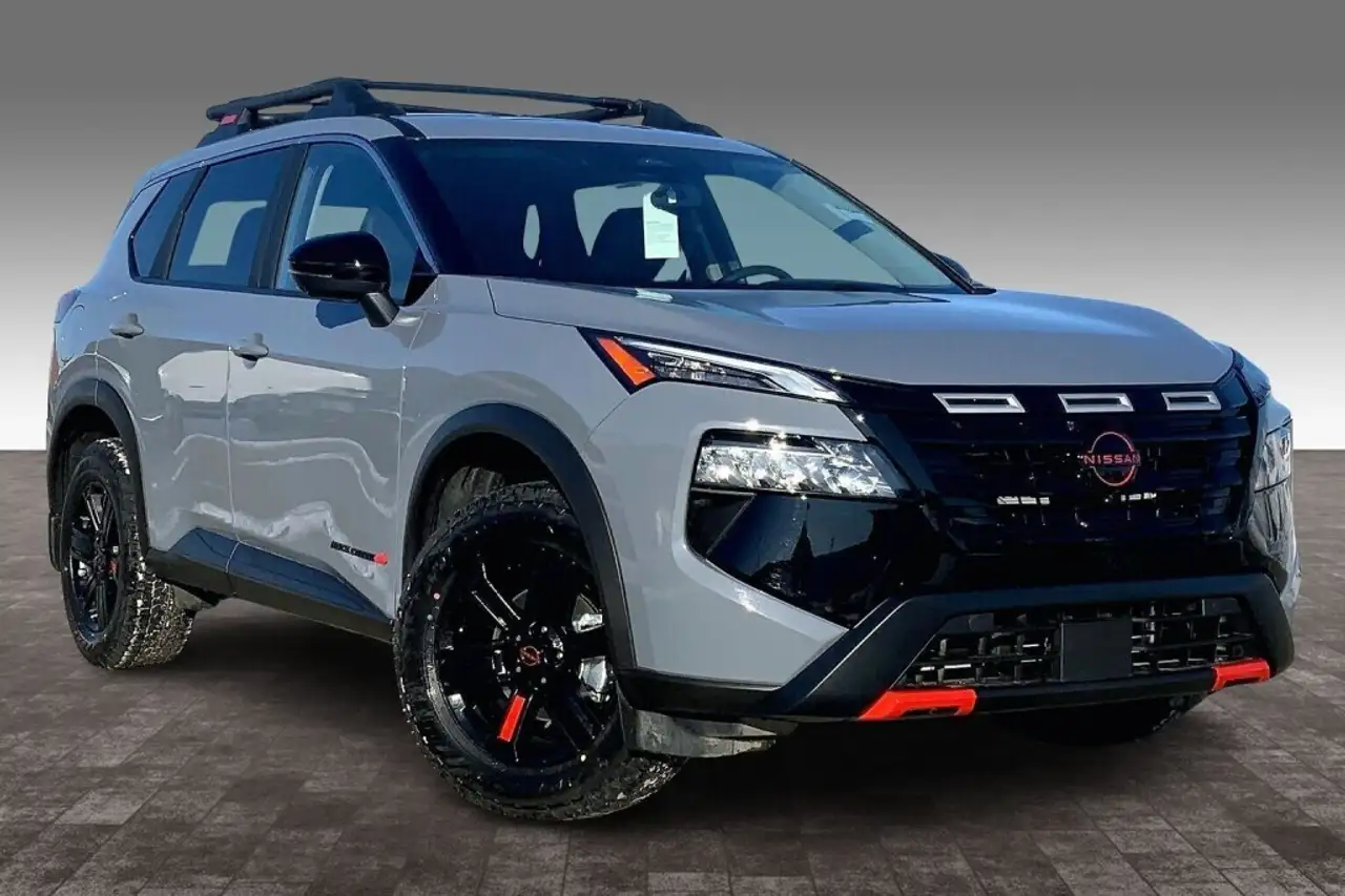Nissan Rogue снимка Nissan Rogue