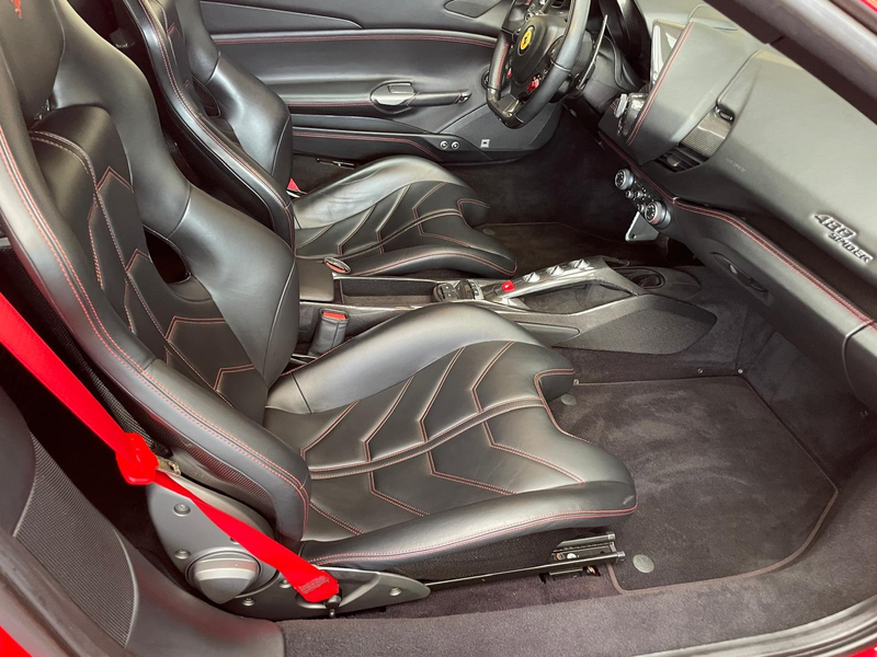 Ferrari 488 Spider Racing-Seats / Titan — photo 15