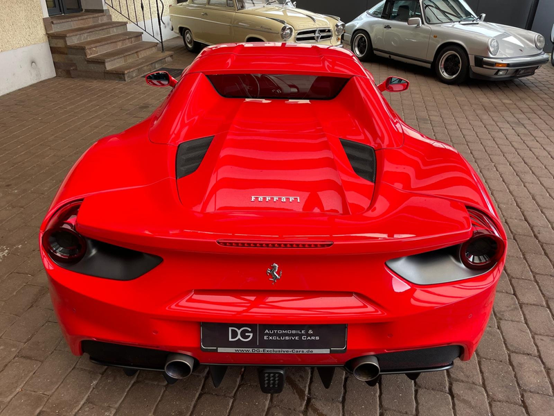 Ferrari 488 Spider Racing-Seats / Titan — photo 6