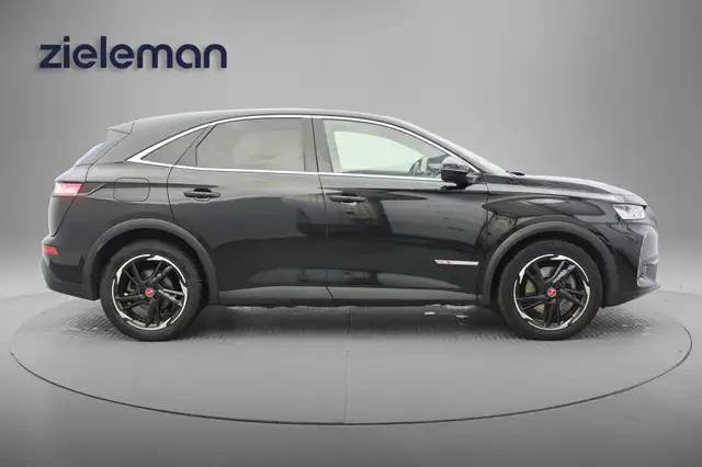 DS Automobiles DS 7 Crossback view 15