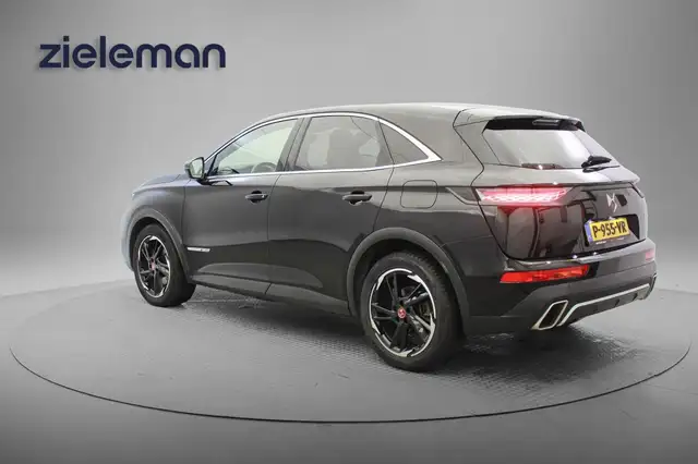 DS Automobiles DS 7 Crossback view 3