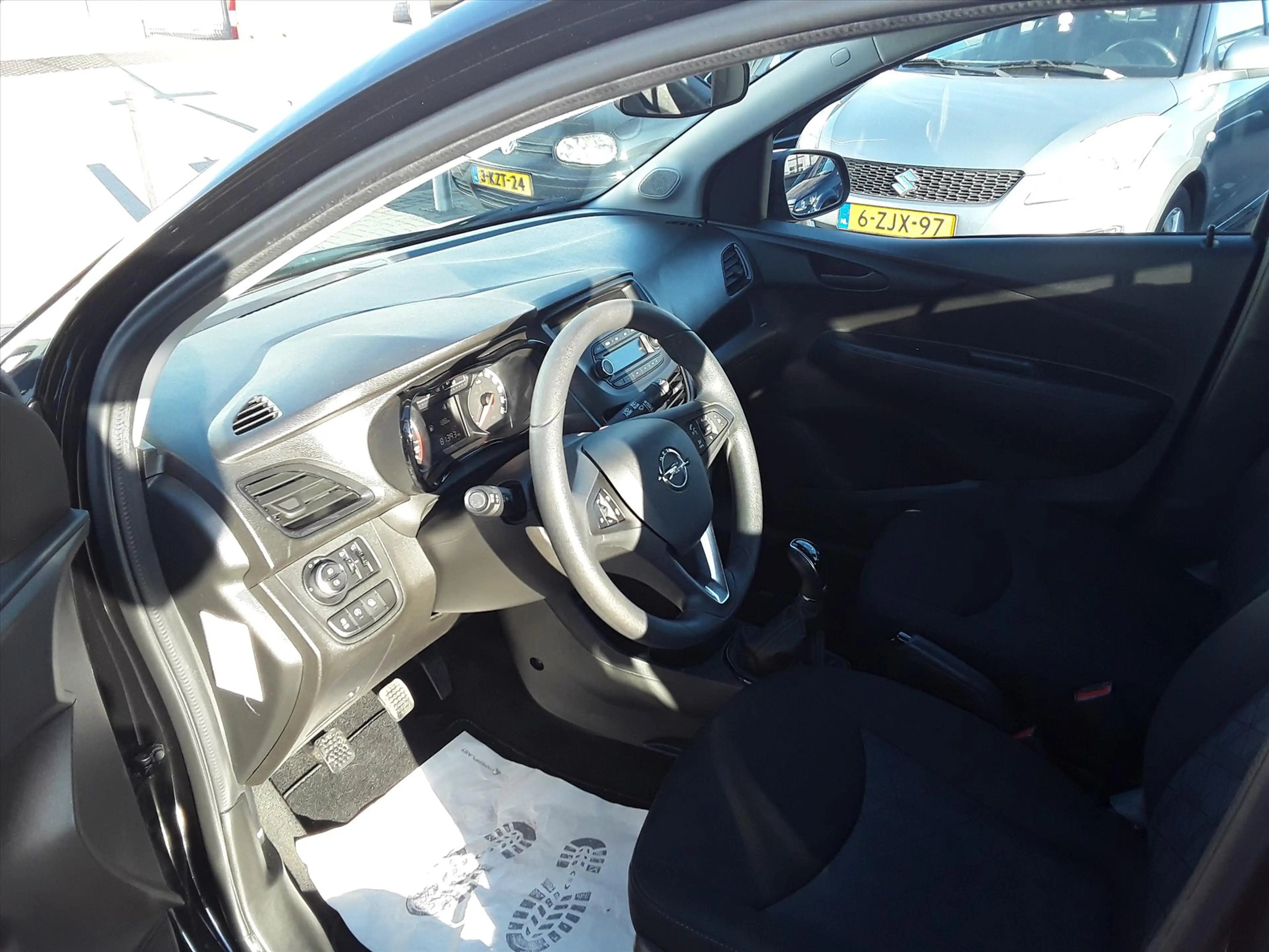 Opel Karl 1.0 Start/Stop 75pk 120 Jaar Edition — photo 8