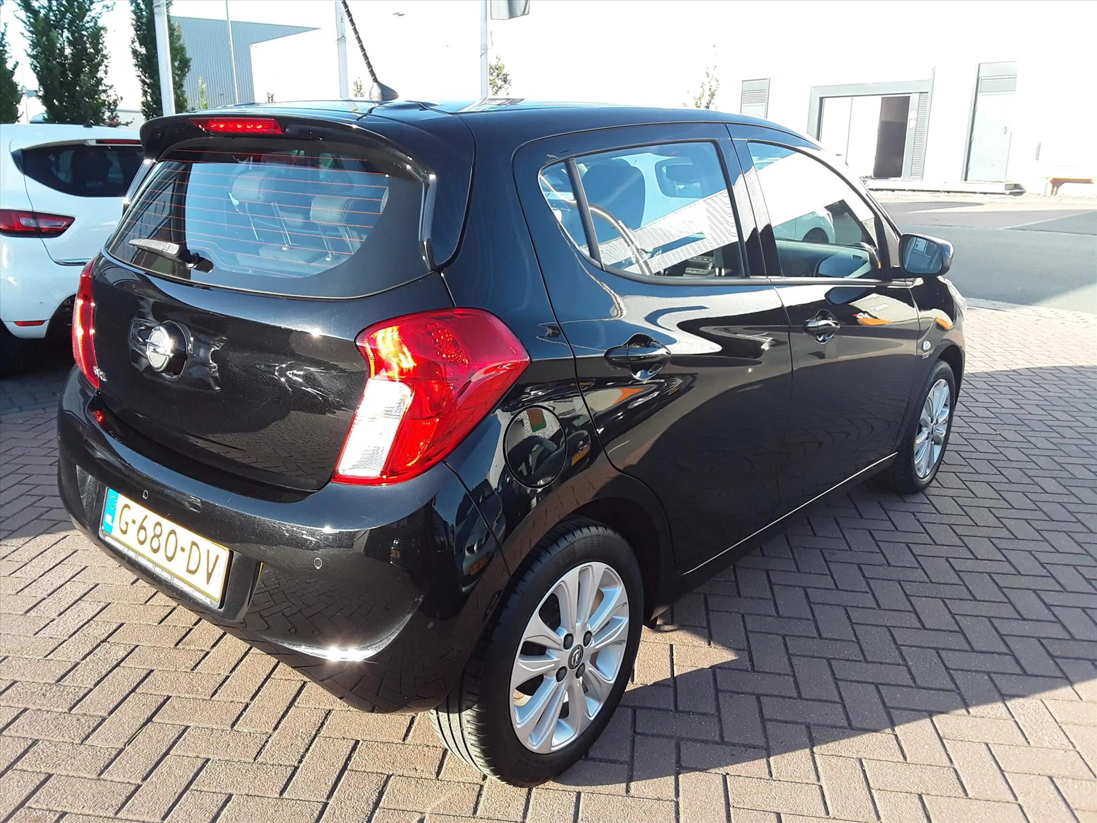Opel Karl 1.0 Start/Stop 75pk 120 Jaar Edition — photo 4