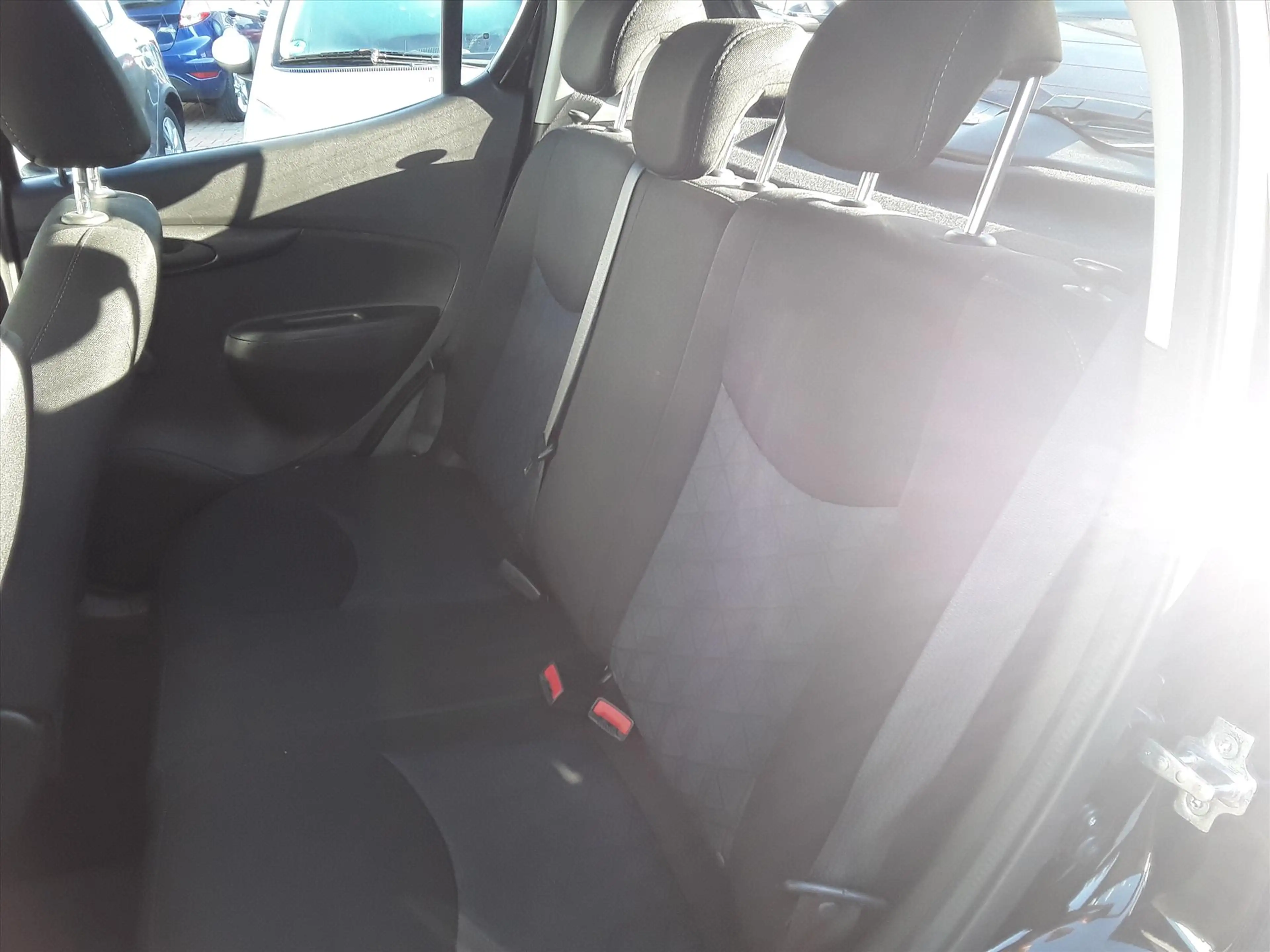 Opel Karl 1.0 Start/Stop 75pk 120 Jaar Edition — photo 18