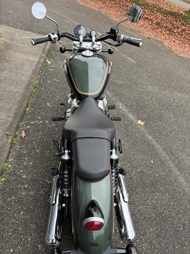 Royal Enfield Super Meteor 650 - 2