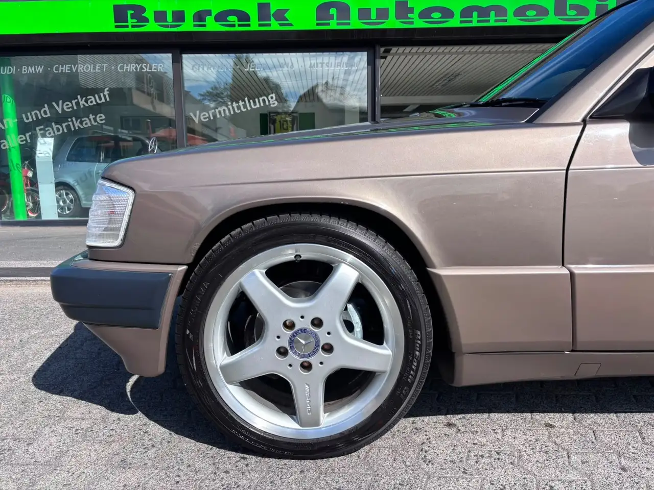 Mercedes-Benz 190 E 1.8 Automatik **GEPFLEGT*AMG STYLING III*, foto 6