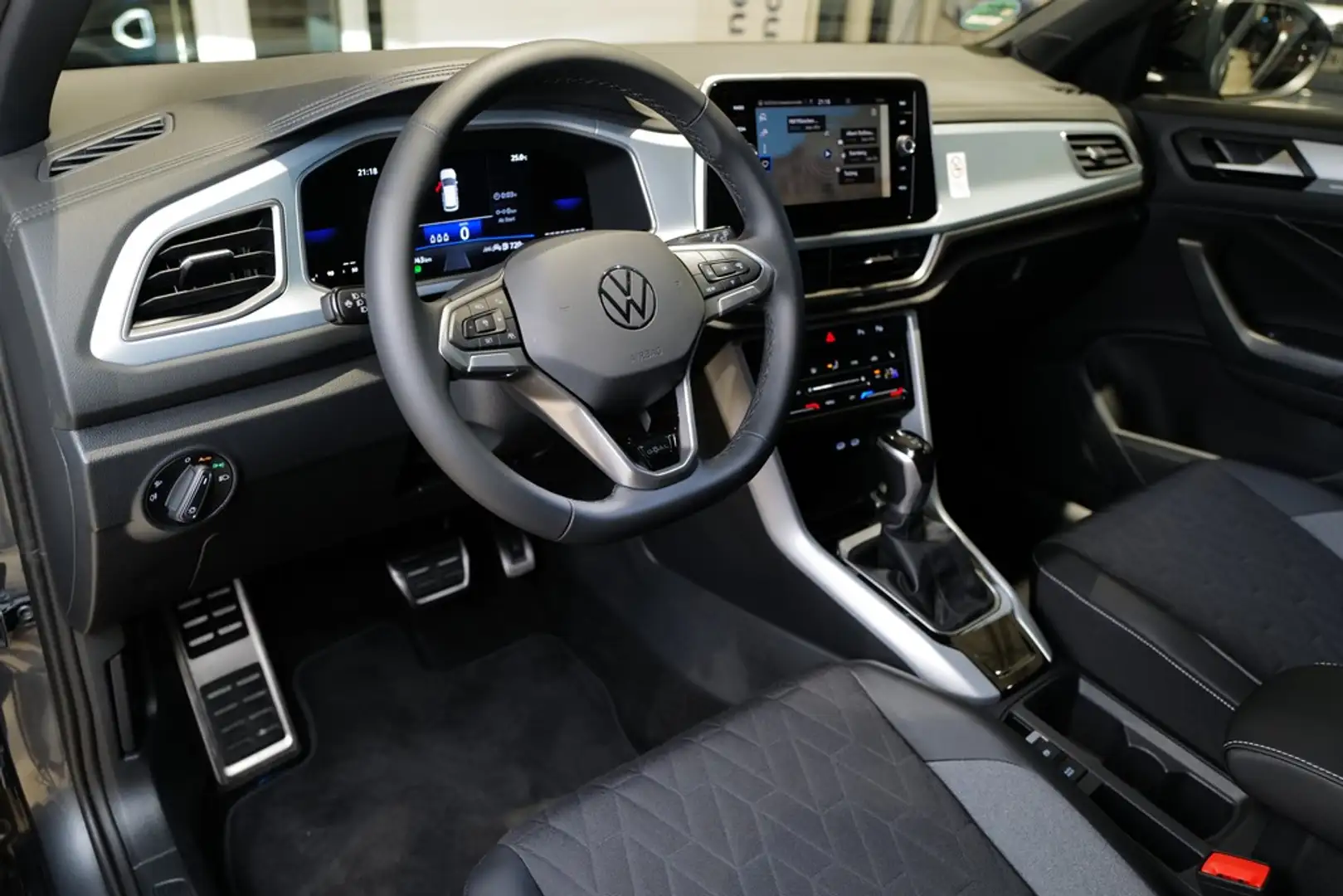 Volkswagen T-Roc 2.0TDI DSG Goal AHK Navi Kamera Plus-Paket Grau - 2