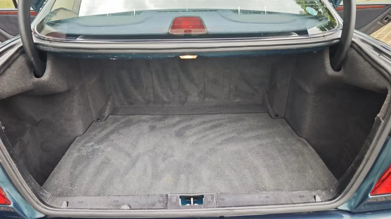Mercedes-Benz E 230 Limousine Tüv Neu Automatik Klima, foto 8