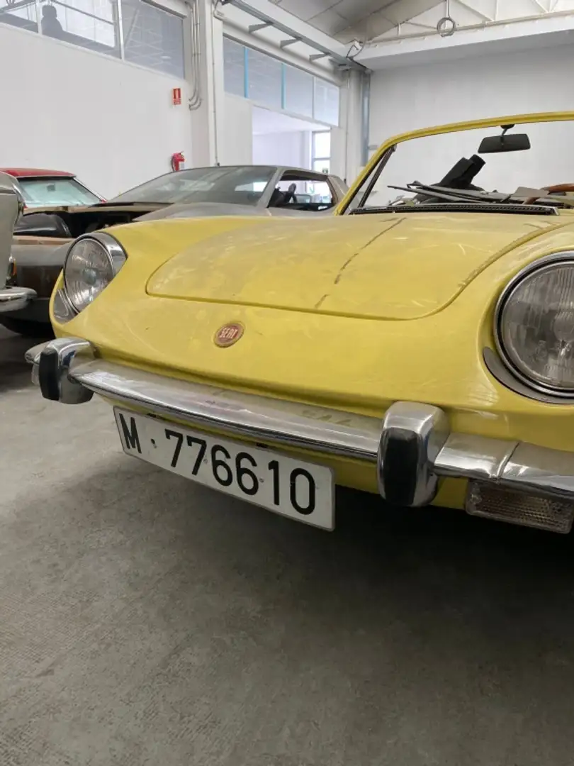 SEAT 850 Spider Жовтий - 2