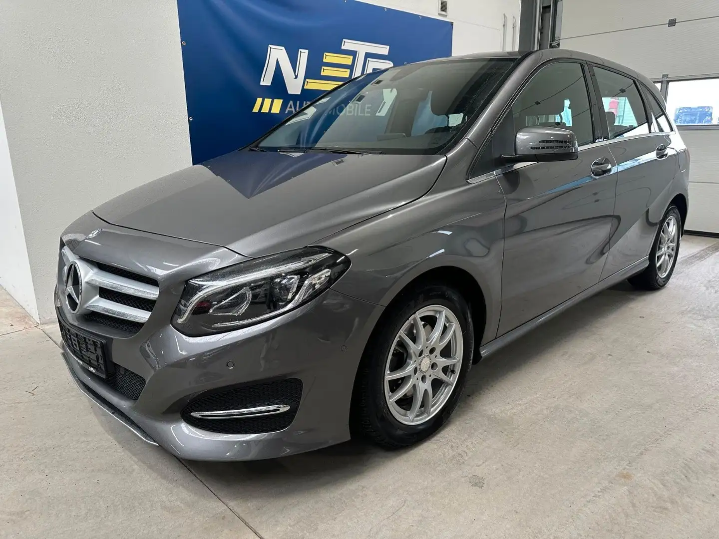 Mercedes-Benz B 200 CDI / d*KAMERA*TEMP*SHZ* Grau - 1