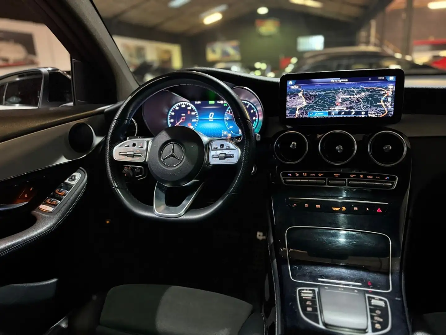 Mercedes-Benz GLC 300 Coupé 300de 4Matic Weiß - 2