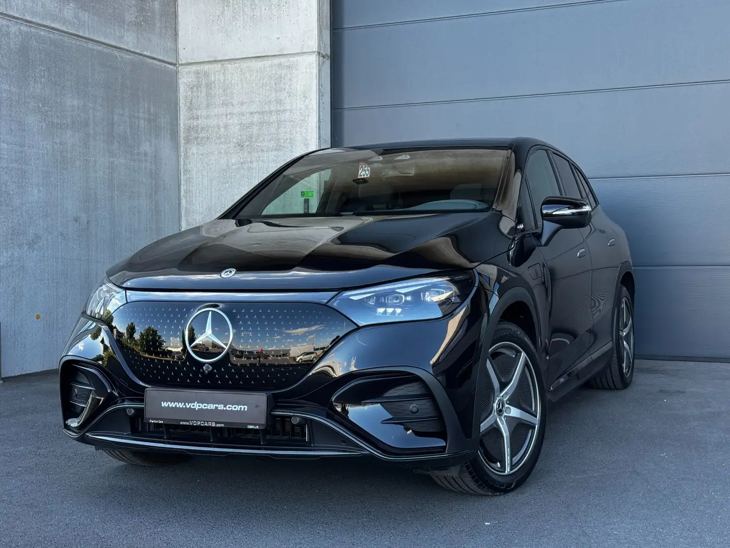 Mercedes-Benz EQE SUV 500 AMG 20'' HYPERSCREEN ACHTERAS10° PANO HUD Noir - 2