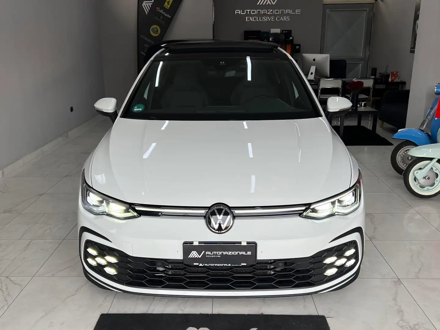Volkswagen Golf GTD 2.0 TDI DSG 200CV TETTO HARMAN-KARDON Bianco - 2