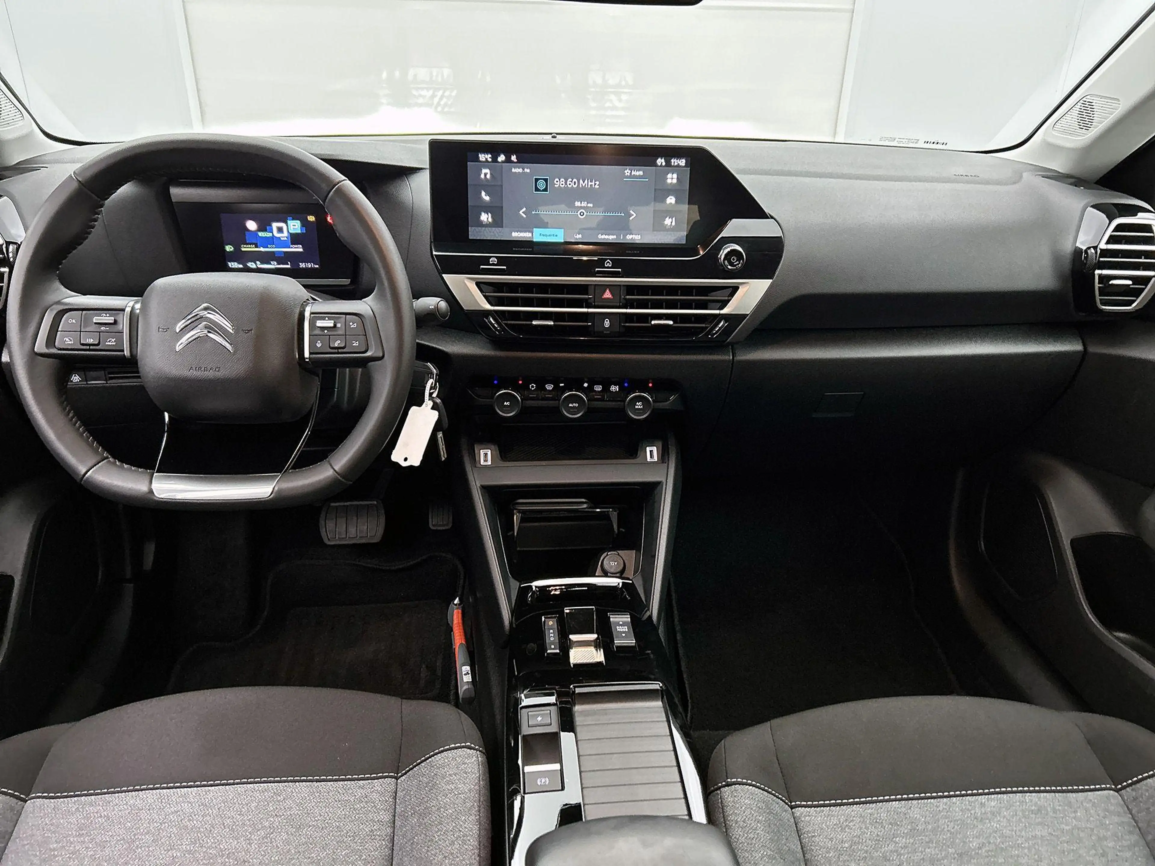 Citroen E-C4 Electric EV You 50 kWh 136pk | Navigatie via Apple Carplay — photo 13