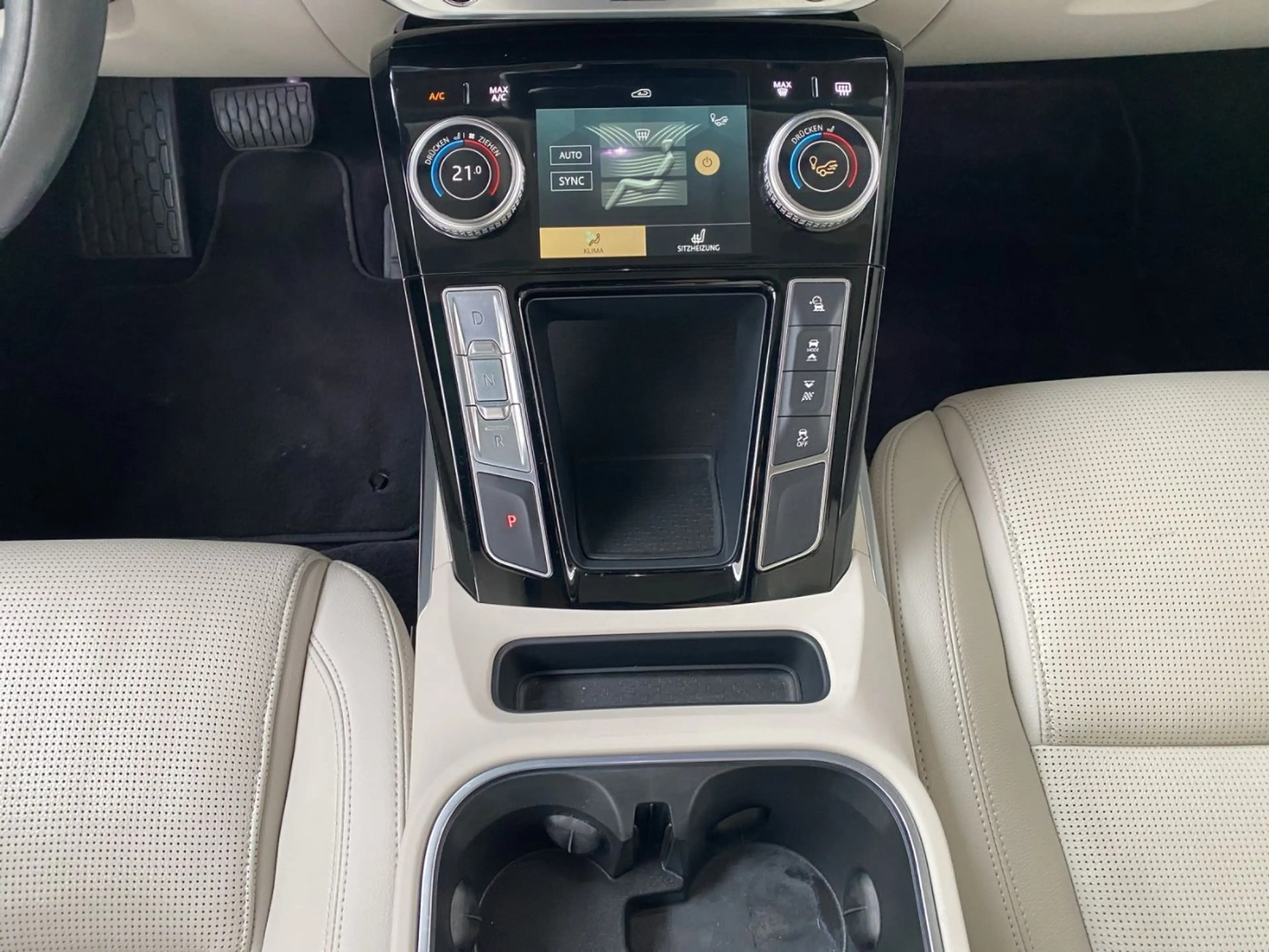 Jaguar I-Pace EV320 SE FLA HUD ParkAss. SpurW SpurH — photo 9