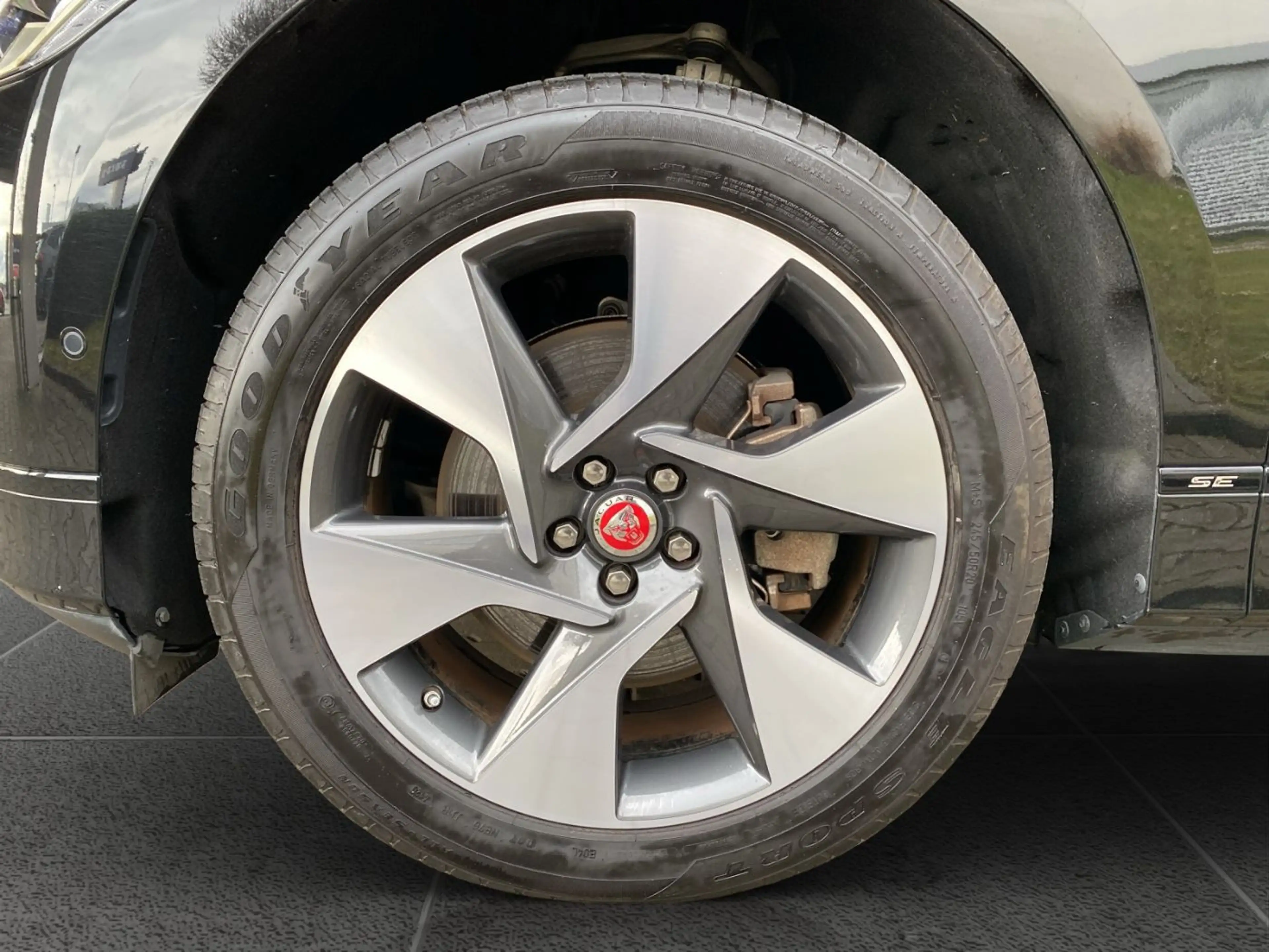 Jaguar I-Pace EV320 SE FLA HUD ParkAss. SpurW SpurH — photo 15