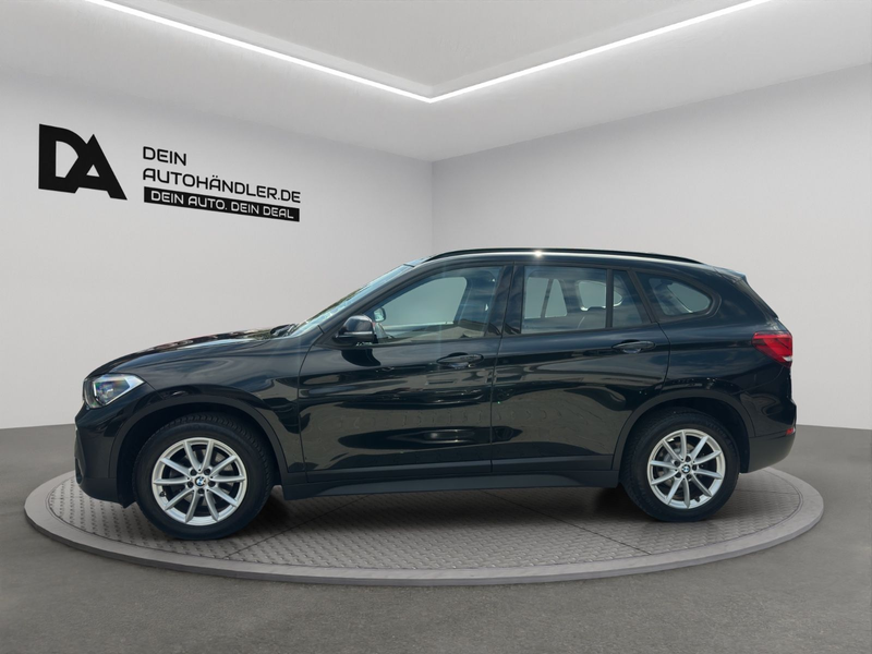 BMW X1 sDrive 18 I Advantage*AUT*AHK*LED* — photo 3