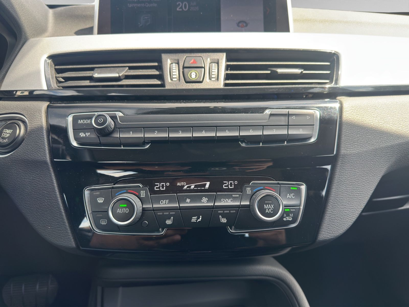 BMW X1 sDrive 18 I Advantage*AUT*AHK*LED* — photo 15
