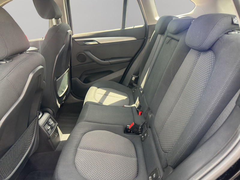 BMW X1 sDrive 18 I Advantage*AUT*AHK*LED* — photo 13