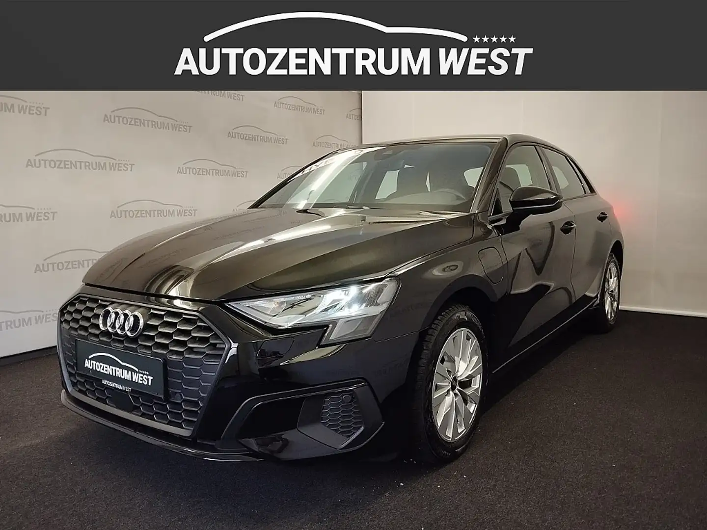 Audi A3 SB 40 TFSI e S-tronic *Mod.2023* Schwarz - 1
