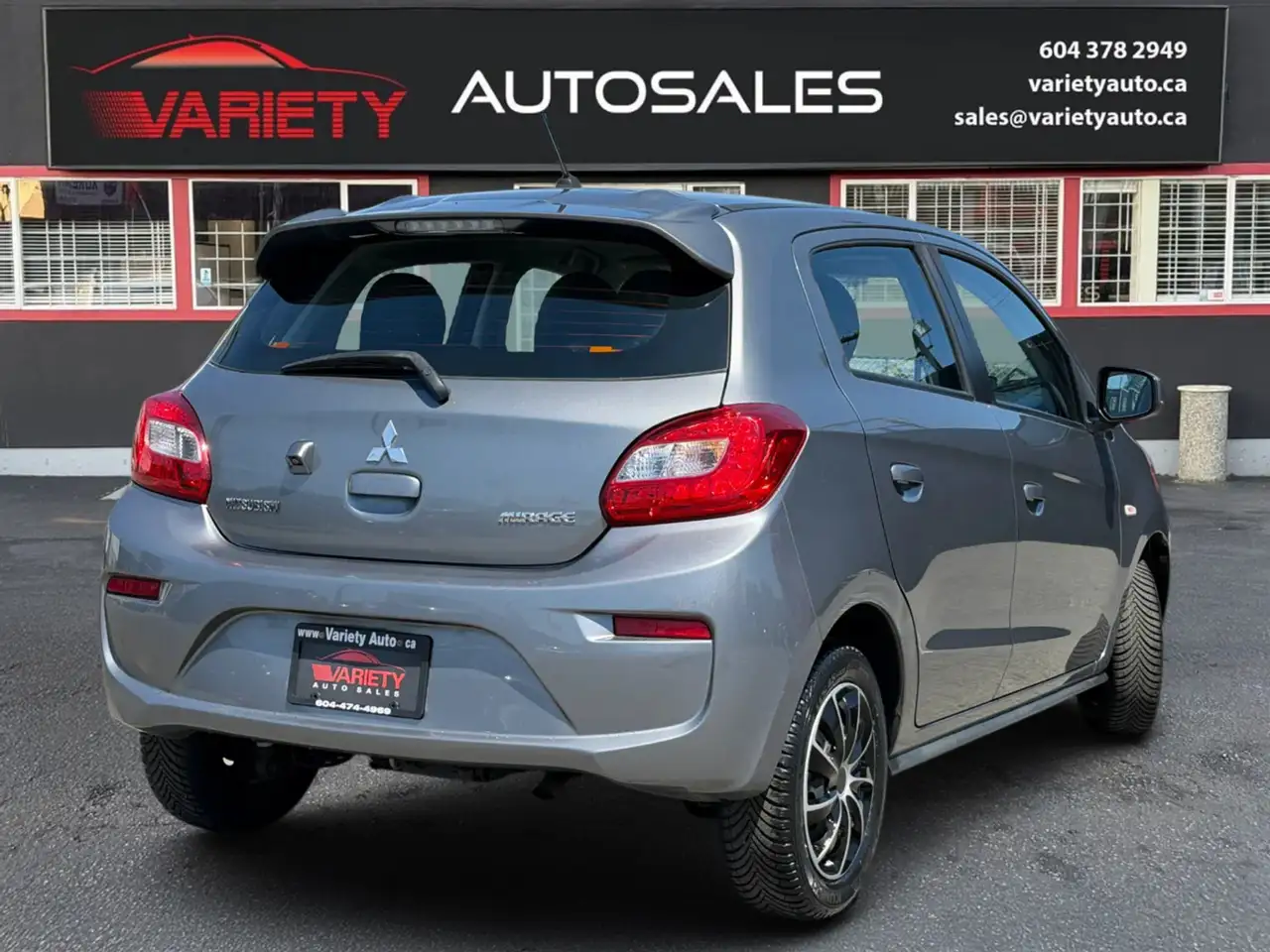 Mitsubishi Mirage снимка Mitsubishi Mirage
