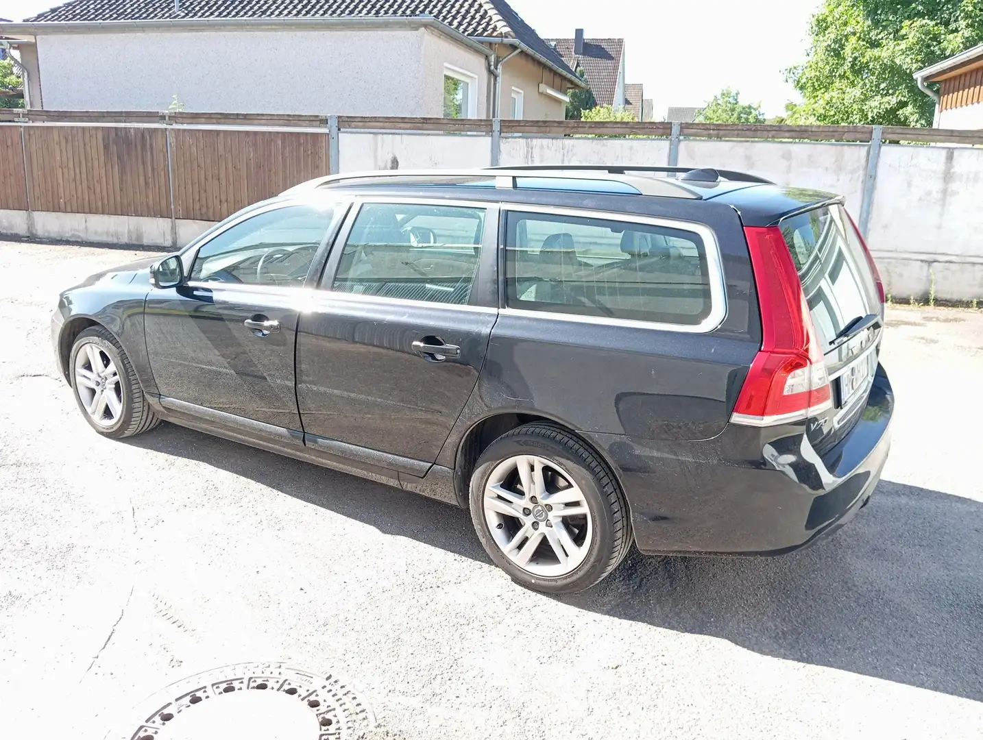 Volvo V70 V70 Diesel D3 Momentum Černá - 2