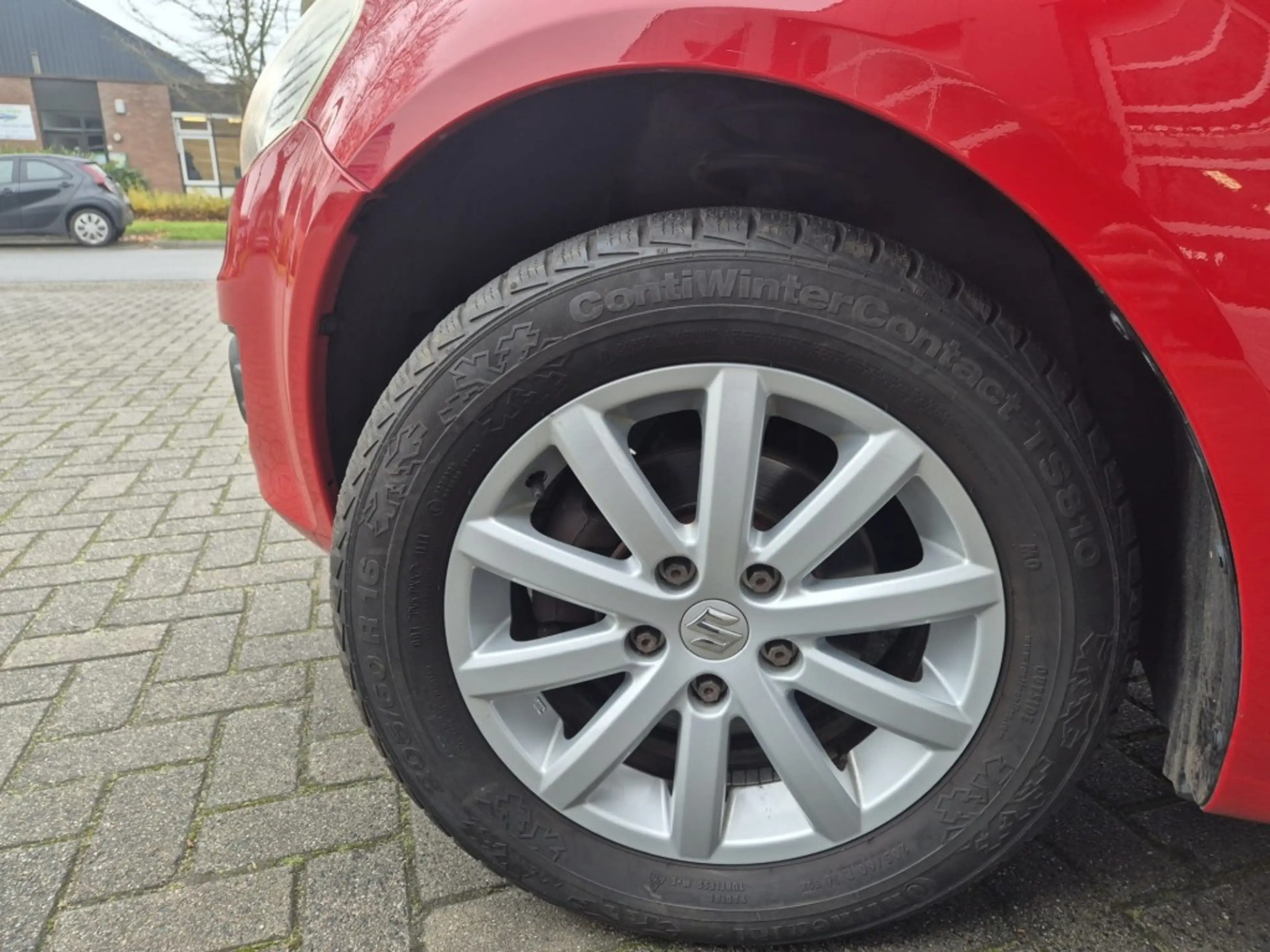 Suzuki SX4 1.5 BASE — photo 14