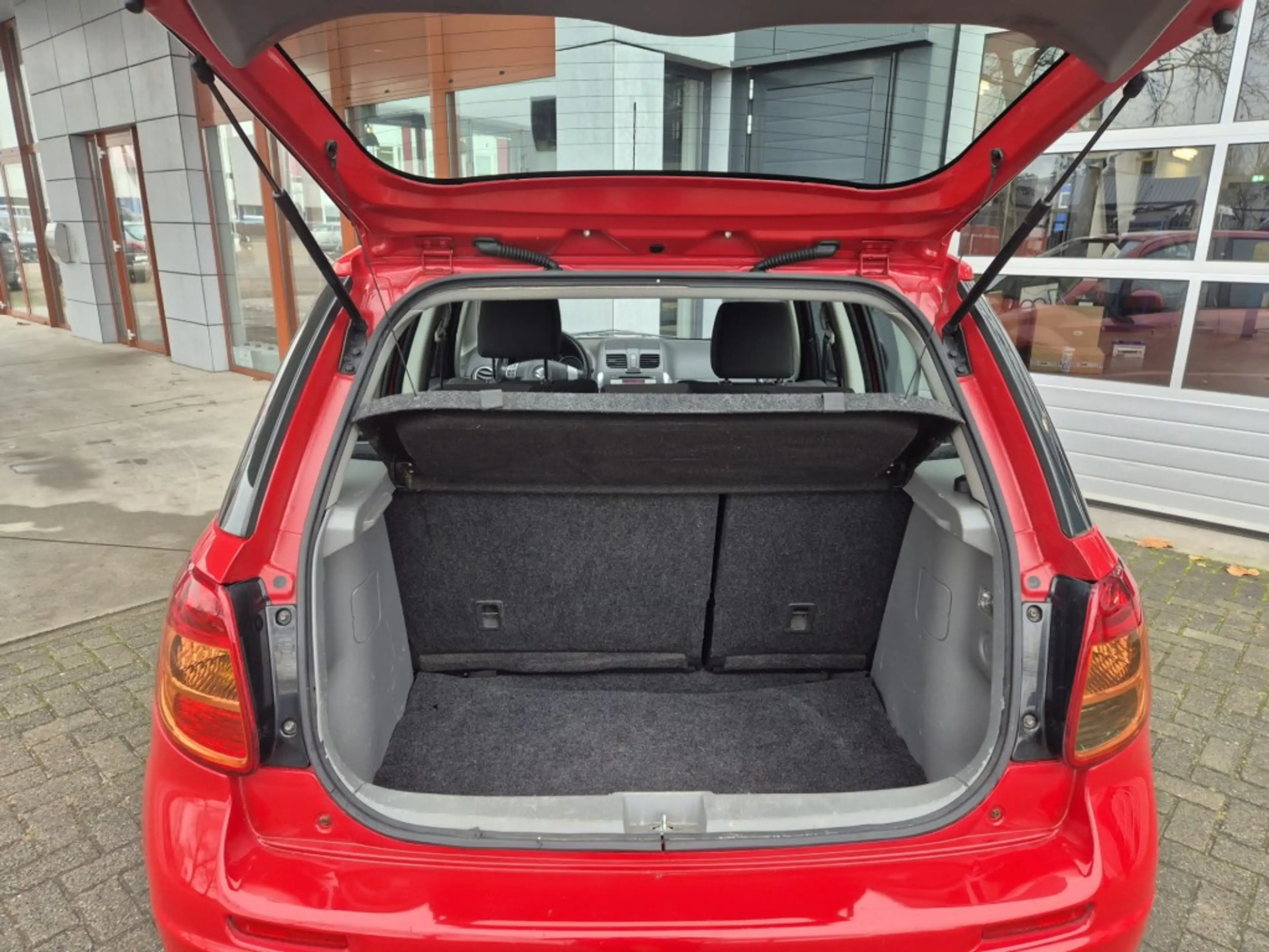 Suzuki SX4 1.5 BASE — photo 11