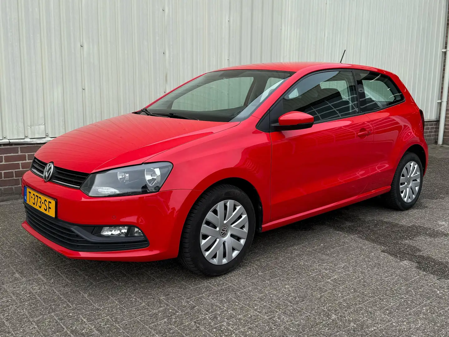 Volkswagen Polo 1.0 Comfortline Rood - 1