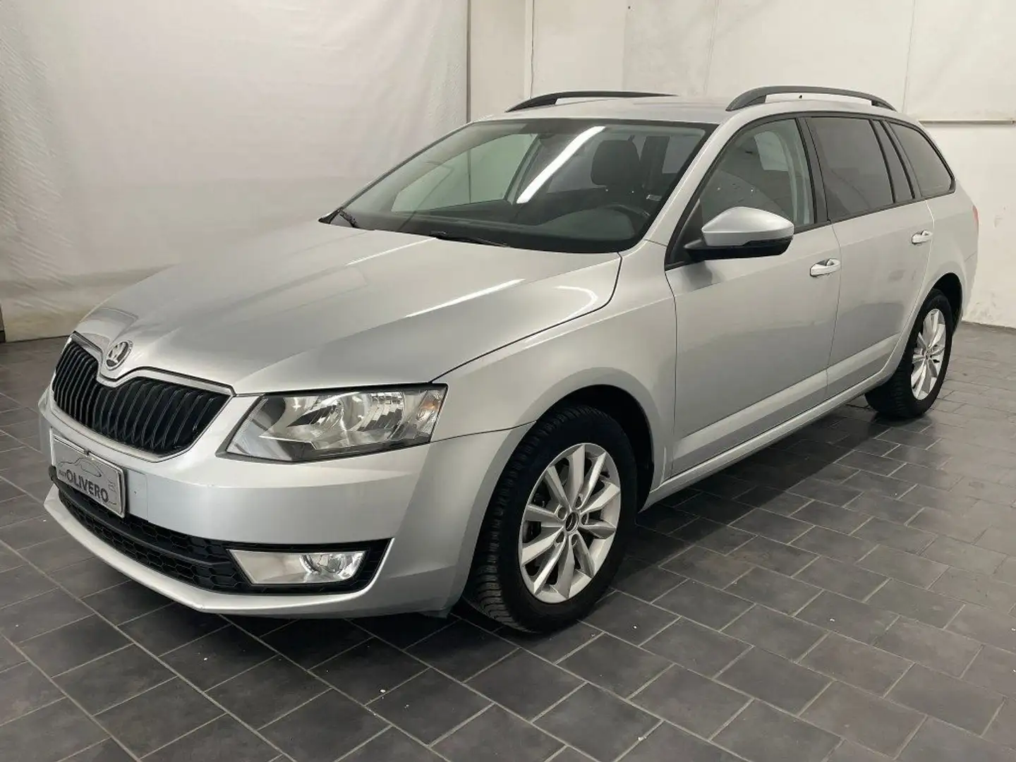 Skoda Octavia 1.6 TDI CR 105 CV Wagon Ambition-UNIPRO Grigio - 2