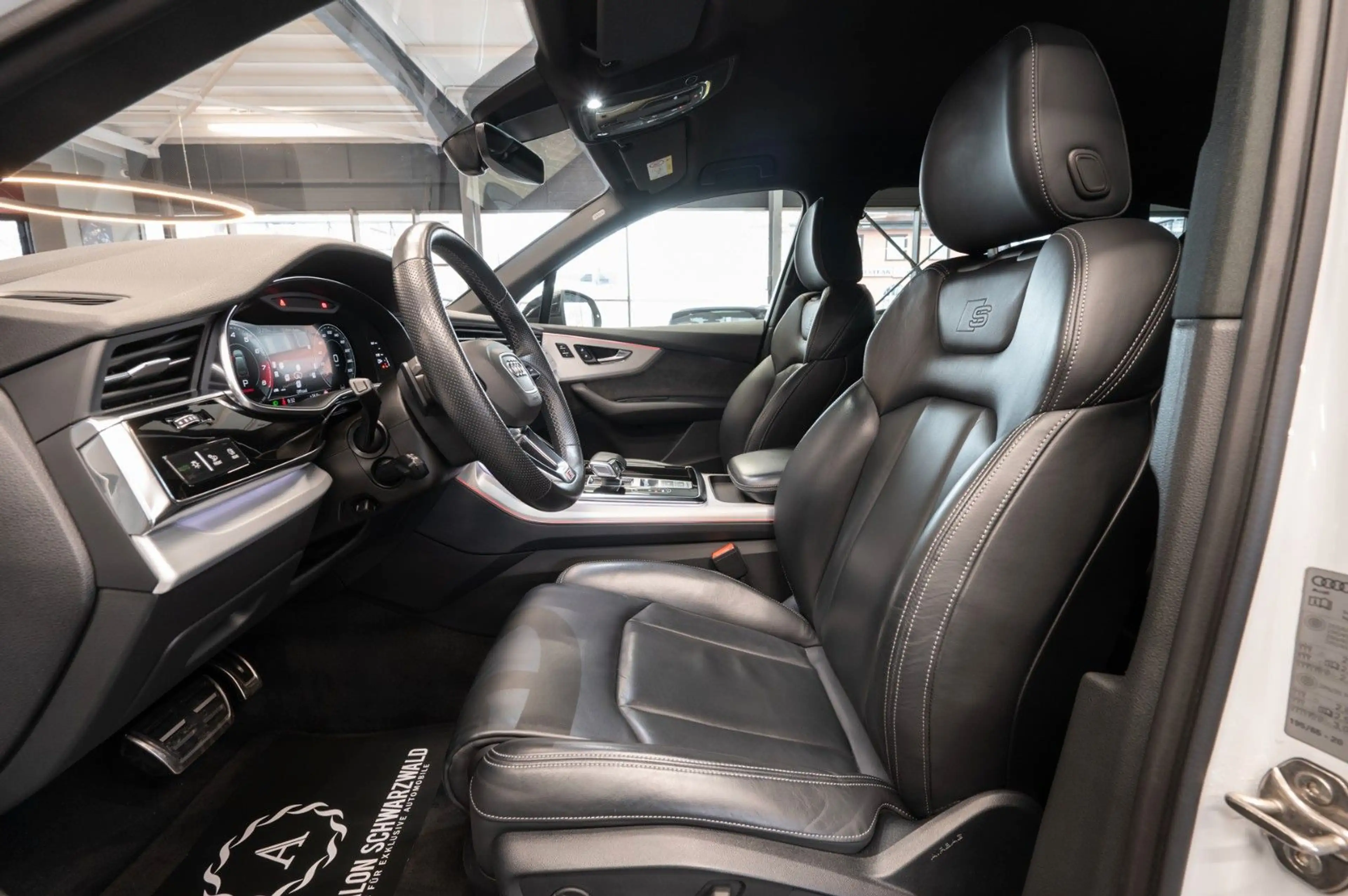 Audi SQ7 4.0 TFSI quatt|HEAD-UP|LASER|STDHZ|22-ZOLL — photo 11